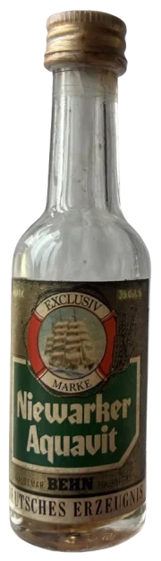 Niewarker Aquavit — front
