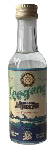Seegang Nordischer Aquavit — front